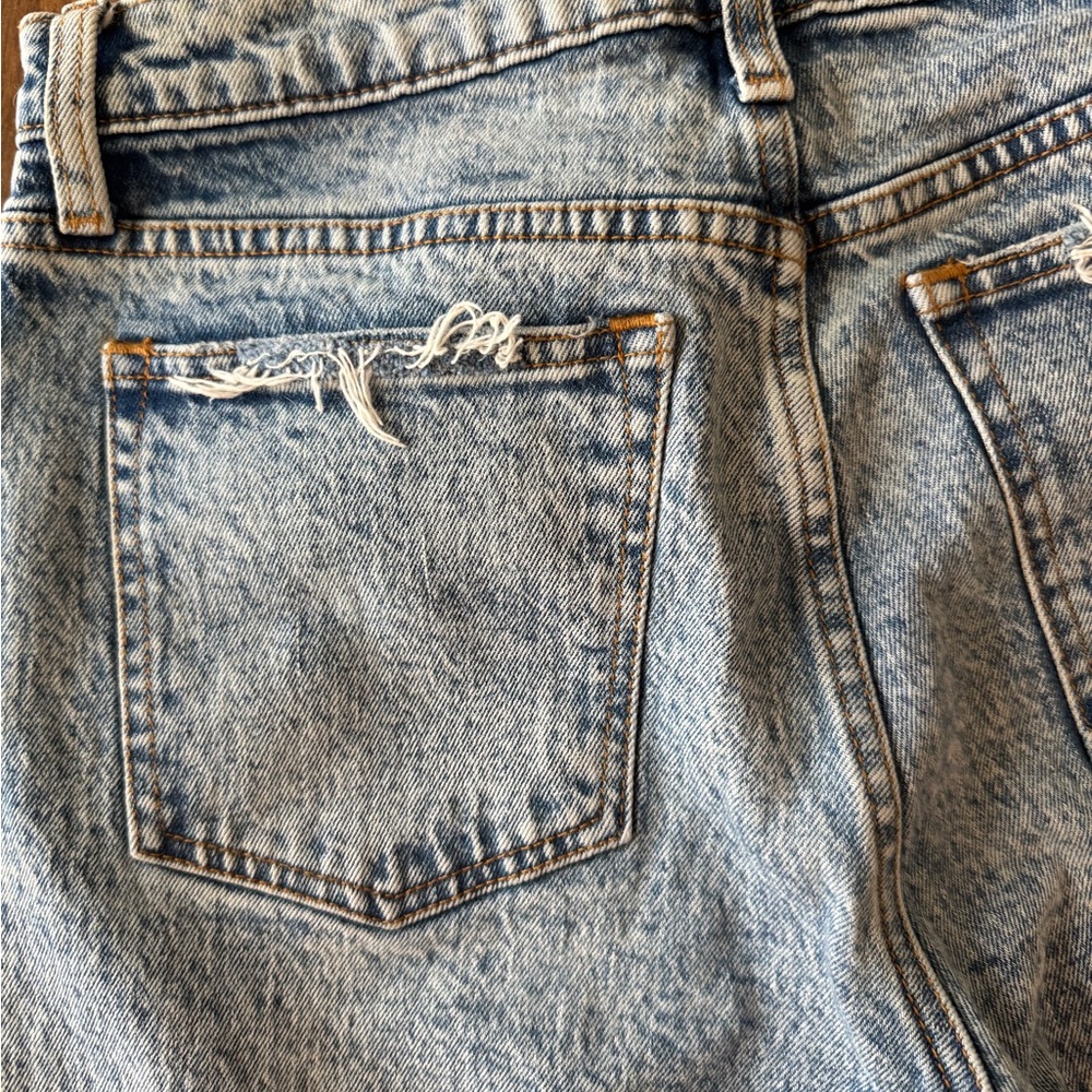Classic Abercrombie The Mom Blue Denim Jeans